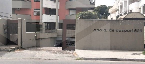  Garage in Bari, Italy No. 33882 21