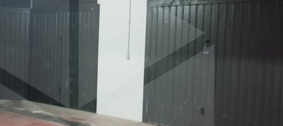  Garage in Bari, Italy No. 33882 13