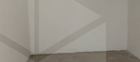  Garage in Bari, Italy No. 33882 10