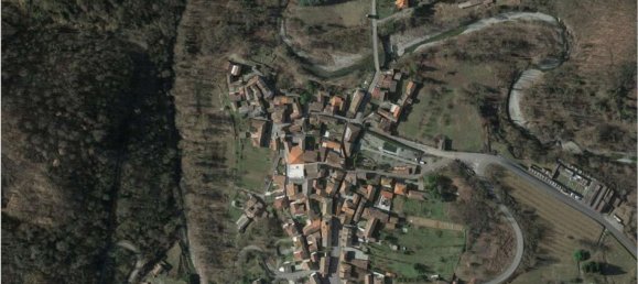 Дом с 4 комнатами в Гроньярдо, Италия № 30923 12