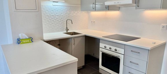 2 bedrooms Apartment in Courbevoie, France No. 327056 3