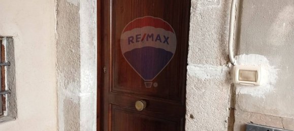 3 bedrooms Apartment in Barrea, Italy No. 358197 6