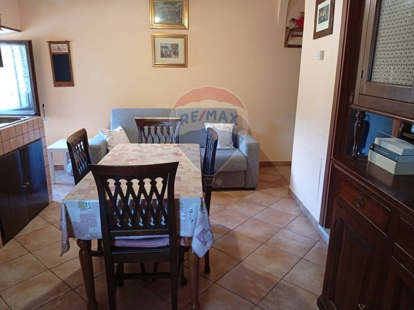 3 bedrooms Apartment in Barrea, Italy No. 358197