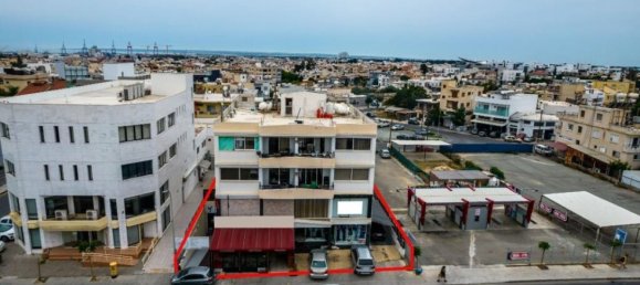 Коммерческая недвижимость 582м² в Лимассол, Лимасол, Кипр № 24528 7