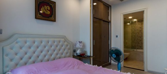 3 bedrooms Apartment in District 1, Vietnam No. 18357 12