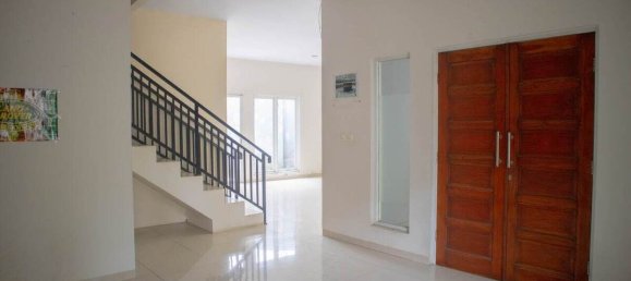 4 bedrooms House in Lembang, Indonesia No. 1277 3
