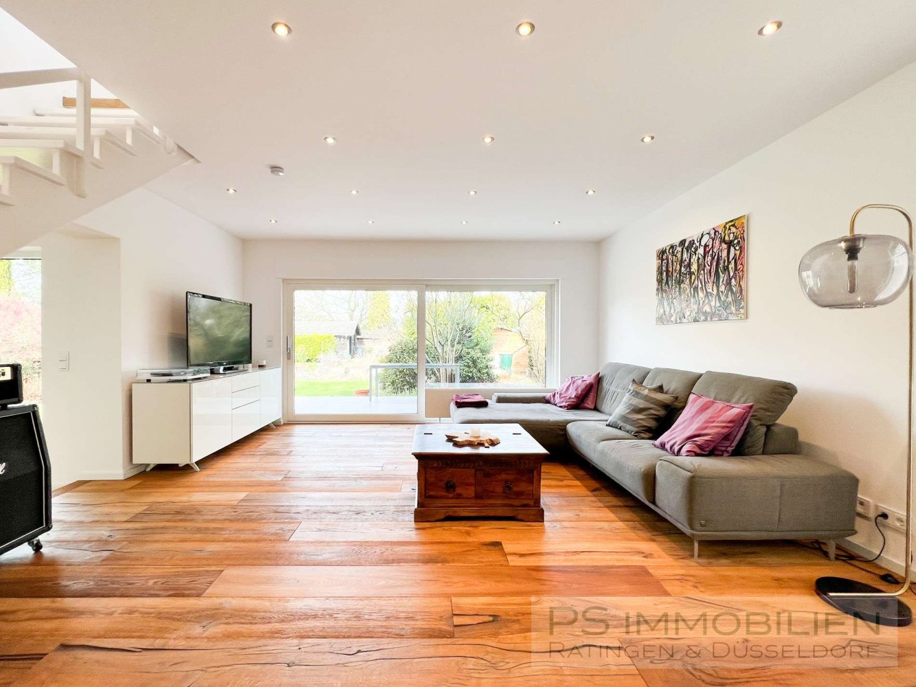 3 Schlafzimmer Haus in Neuss, Germany, Nr. 26229