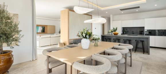 6 bedrooms Villa in Marbella, Spain No. 106173 22