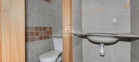 4 bedrooms House in La Torre de Claramunt, Spain No. 145936 3