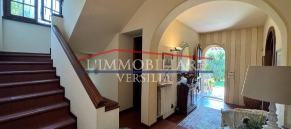 3 bedrooms Villa in Forte dei Marmi, Italy No. 116989 48