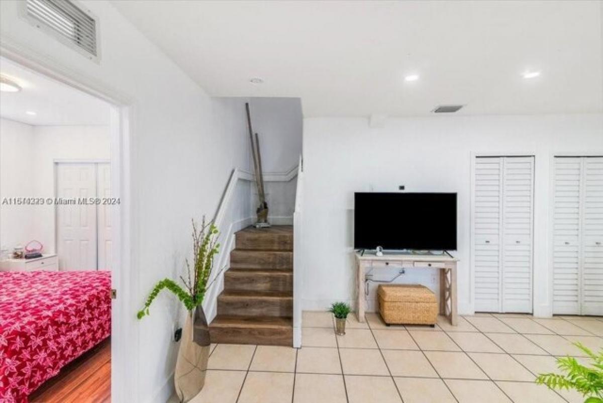 Casa de 4 dormitorios en Hialeah, USA No. 374999