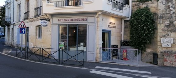 150m² Commercial property in Chinon, France No. 241157 2