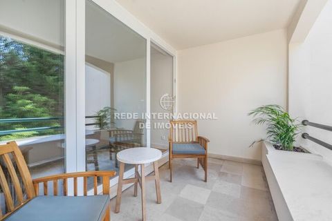 3 bedrooms Apartment in Cascais, Portugal No. 331693