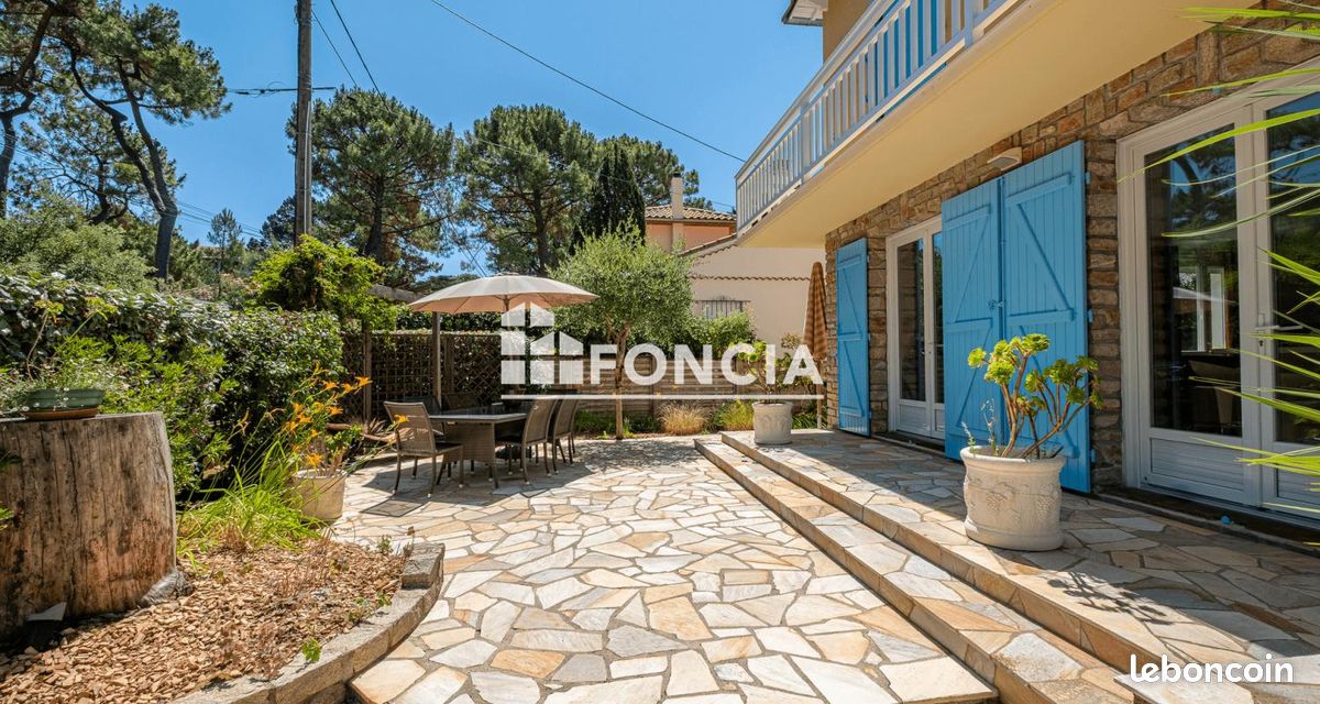 4 bedrooms Villa in La Baule-Escoublac, France No. 290623