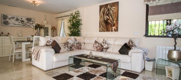 3 bedrooms Villa in Benidorm, Spain No. 4270 2