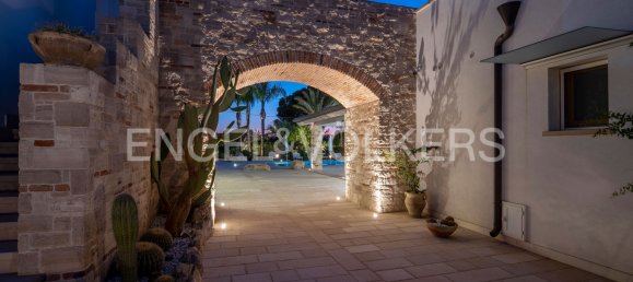 4 Schlafzimmer Villa in Carmiano, Italy, Nr. 126292 8