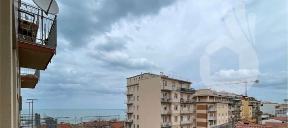 6 Schlafzimmer Wohnung in Falconara Marittima, Italy, Nr. 350735 3
