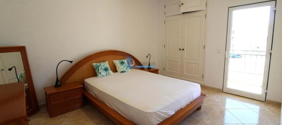 Apartamento de 2 dormitorios en Quarteira, Portugal No. 80754 13