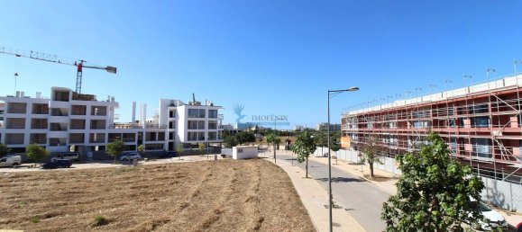 Apartamento de 2 dormitorios en Quarteira, Portugal No. 80754 6