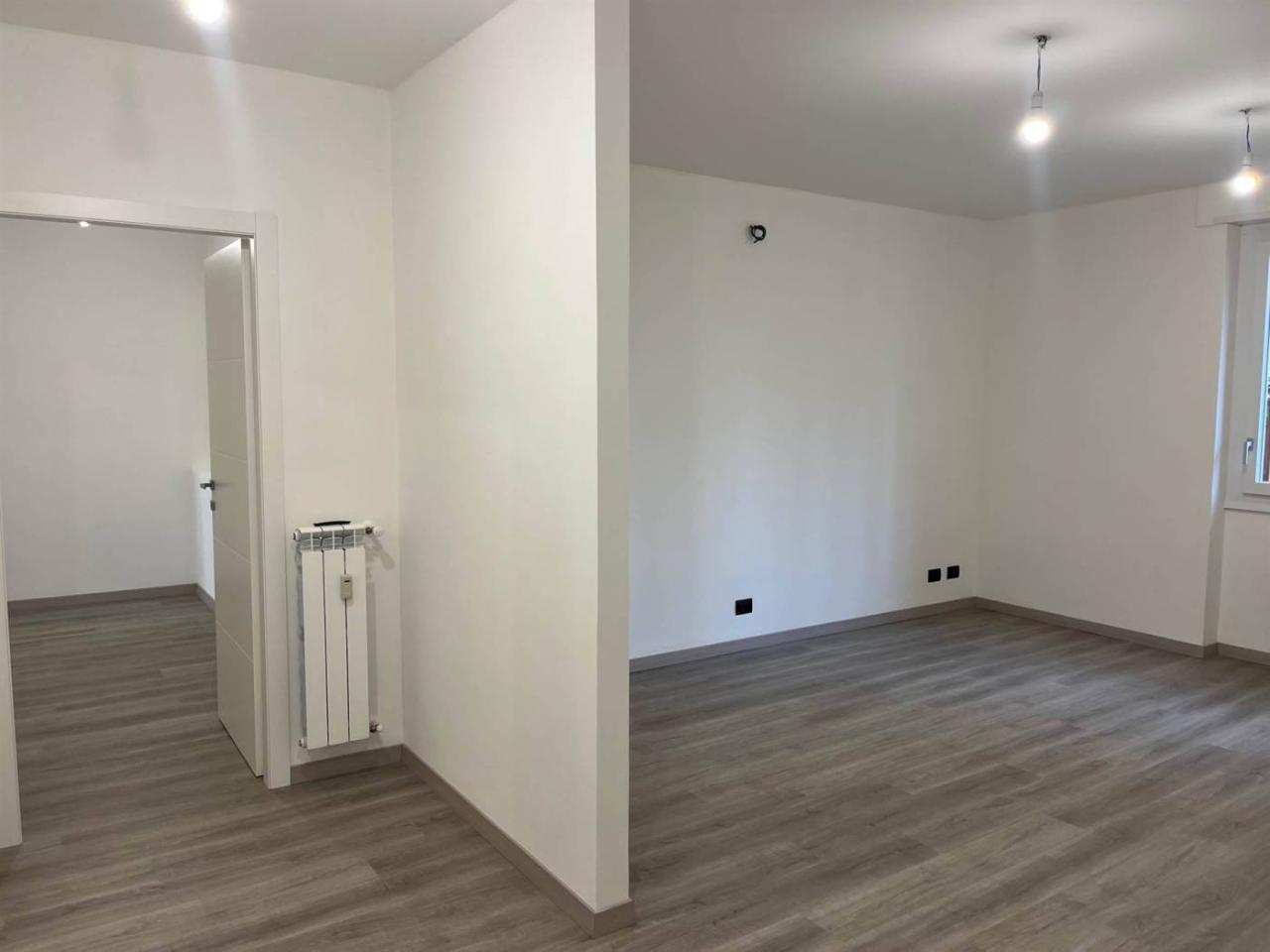 Apartamento de 4 habitaciónes en Novi Ligure, Italy No. 30885