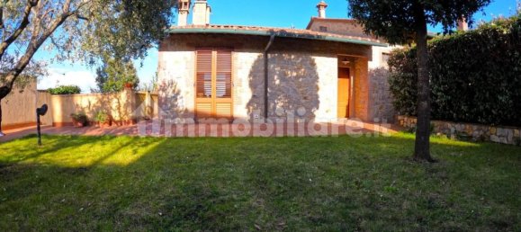 4 bedrooms Villa in Casole d'Elsa, Italy No. 165640 5