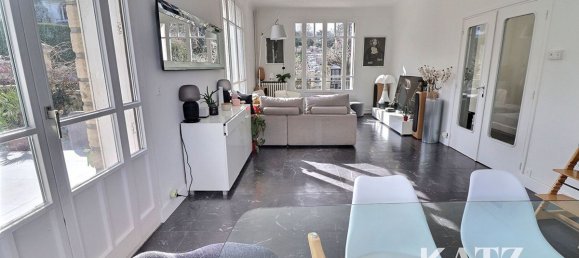 Casa de 6 dormitorios en Vaucresson, France No. 163189 6