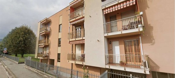 5 rooms Apartment in Avigliana, Italy No. 188239 3