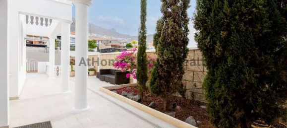 4 bedrooms House in Adeje, Spain No. 24989 22