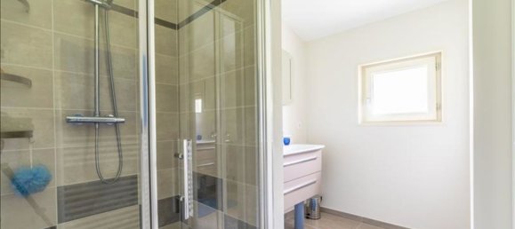 Casa de 3 dormitorios en Hourtin, France No. 290083 8