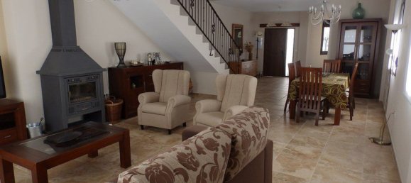 3 غرف نوم تاون هاوس في Salares, Spain رقم 59459 9