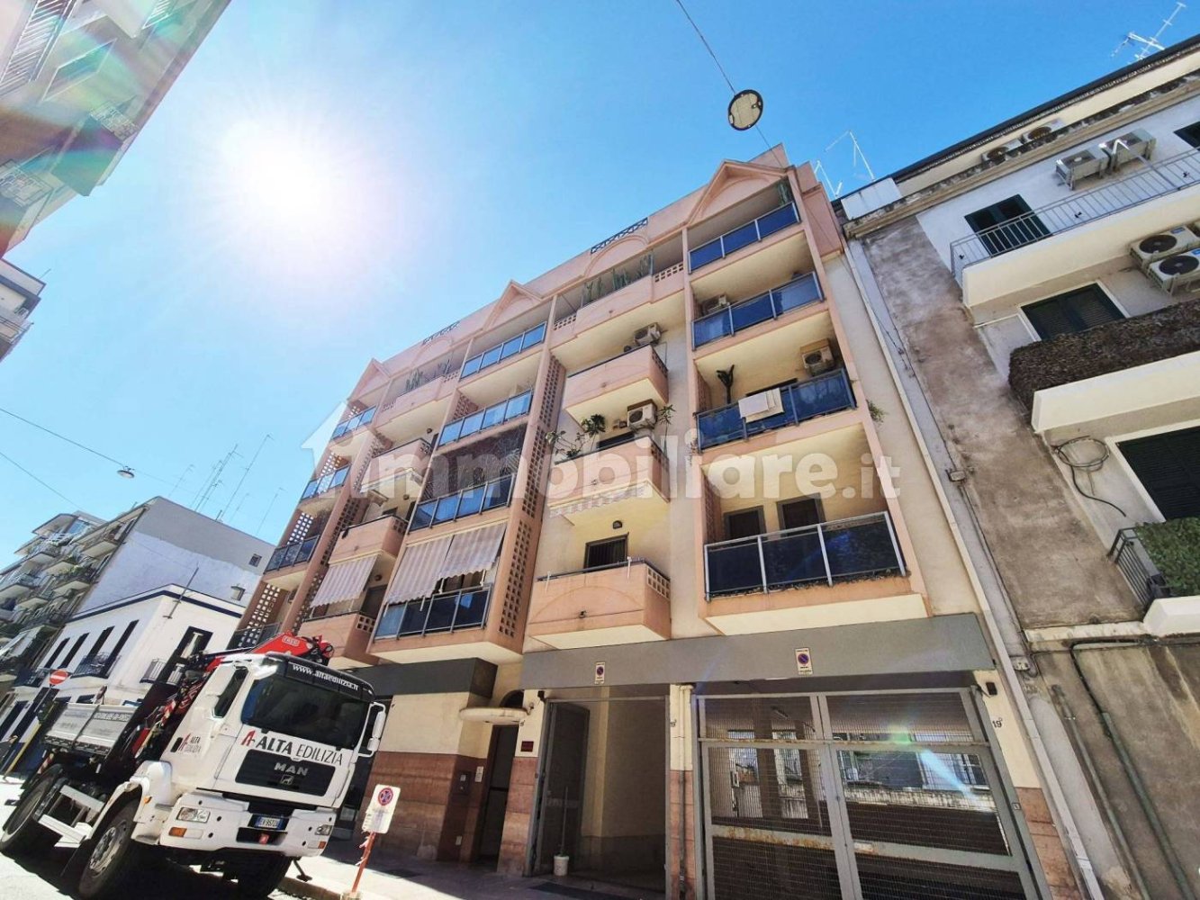 1 bedroom Apartment in Bari, Italy No. 41126