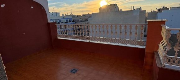 Ático de 2 dormitorios en Torrevieja, Spain No. 182874 13