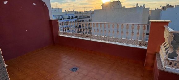 Ático de 2 dormitorios en Torrevieja, Spain No. 182874 16
