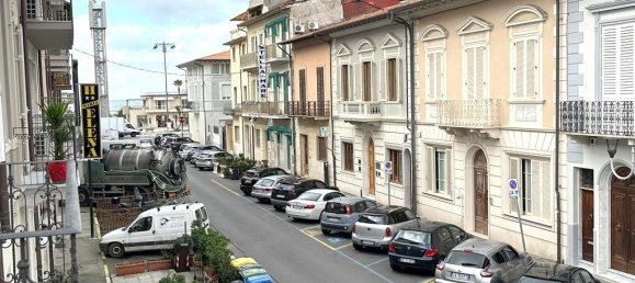 4 rooms Apartment in Viareggio, Italy No. 108499 2
