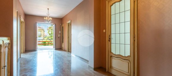 3 bedrooms Villa in Fiano, Italy No. 49755 5