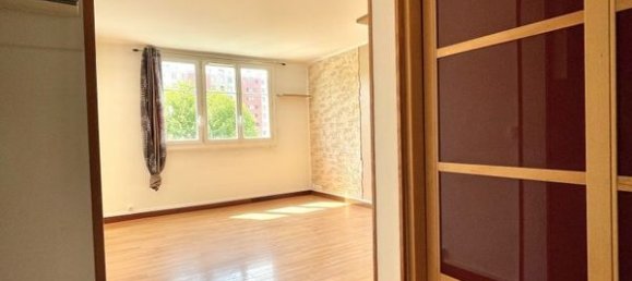 1 bedroom Apartment in Choisy-le-Roi, France No. 171039 18