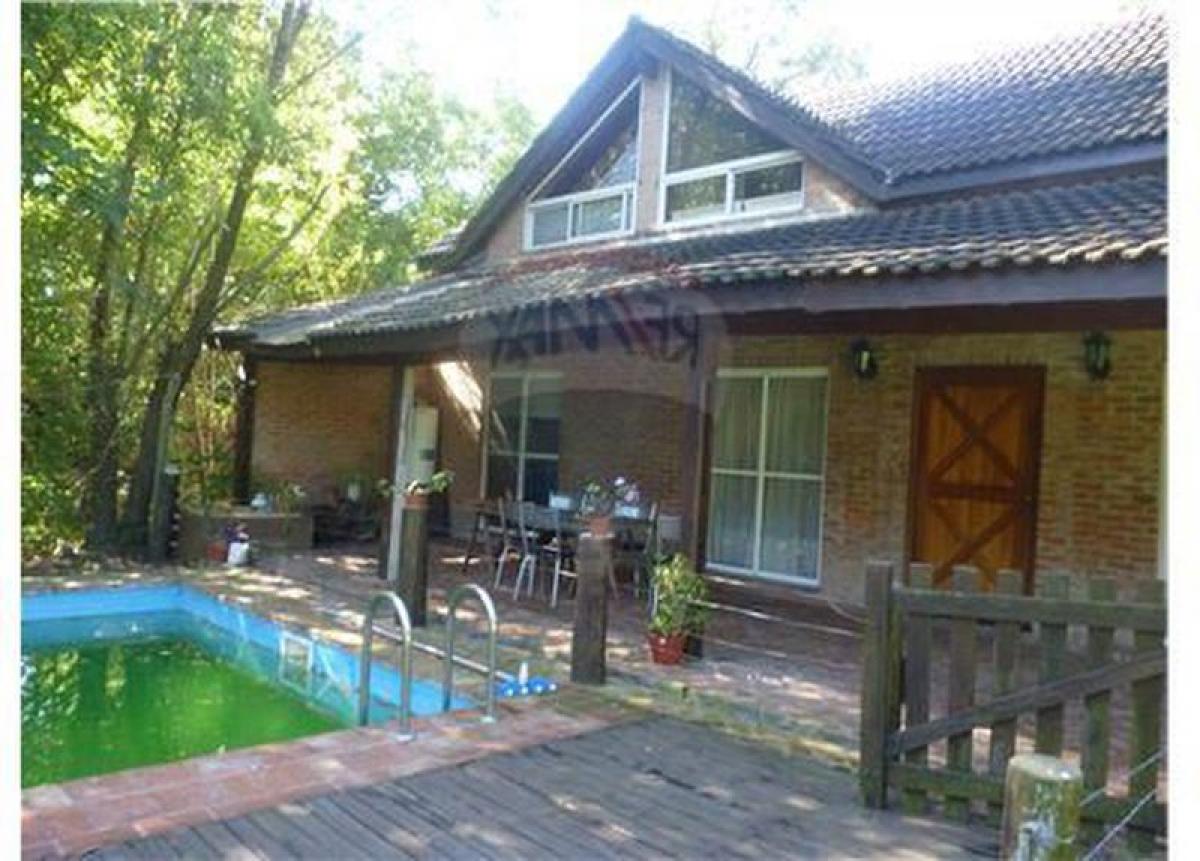 4 bedrooms House in Ituzaingo, Argentina No. 98917