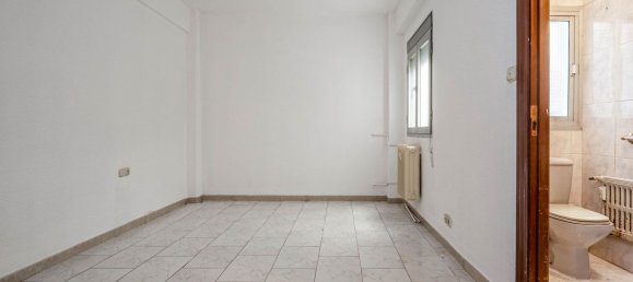 Apartamento de 3 dormitorios en Granada, Spain No. 142081 34