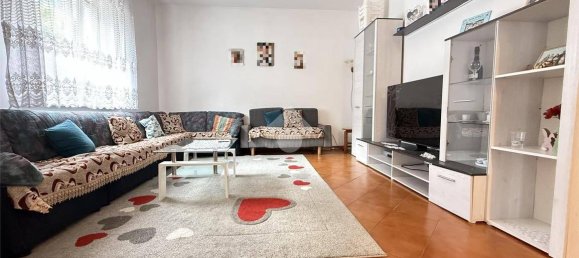 Apartamento de 3 dormitorios en Mezzolombardo, Italy No. 281859 2