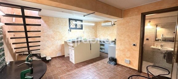 4 bedrooms Villa in Montevarchi, Italy No. 81372 29