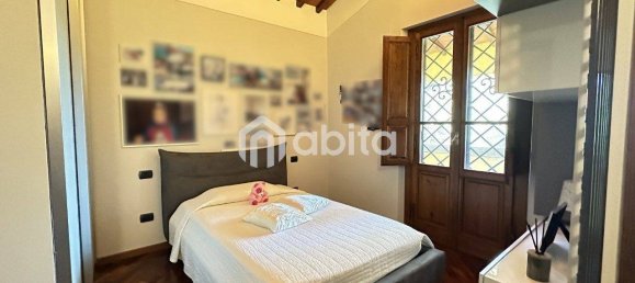 4 bedrooms Villa in Montevarchi, Italy No. 81372 18