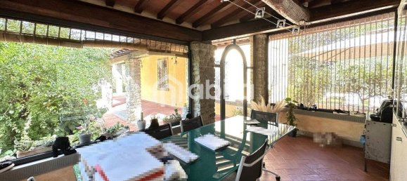 4 bedrooms Villa in Montevarchi, Italy No. 81372 31