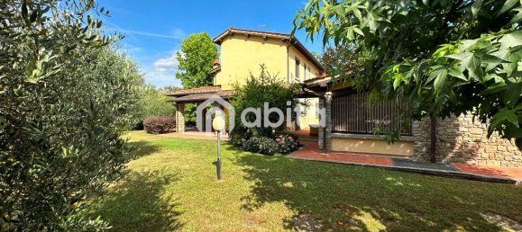 4 bedrooms Villa in Montevarchi, Italy No. 81372 4
