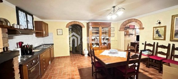 4 bedrooms Villa in Montevarchi, Italy No. 81372 27