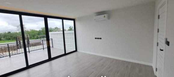 4 bedrooms Villa in Bang Lamung, Thailand No. 23615 5