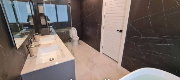 4 bedrooms Villa in Bang Lamung, Thailand No. 23615 9