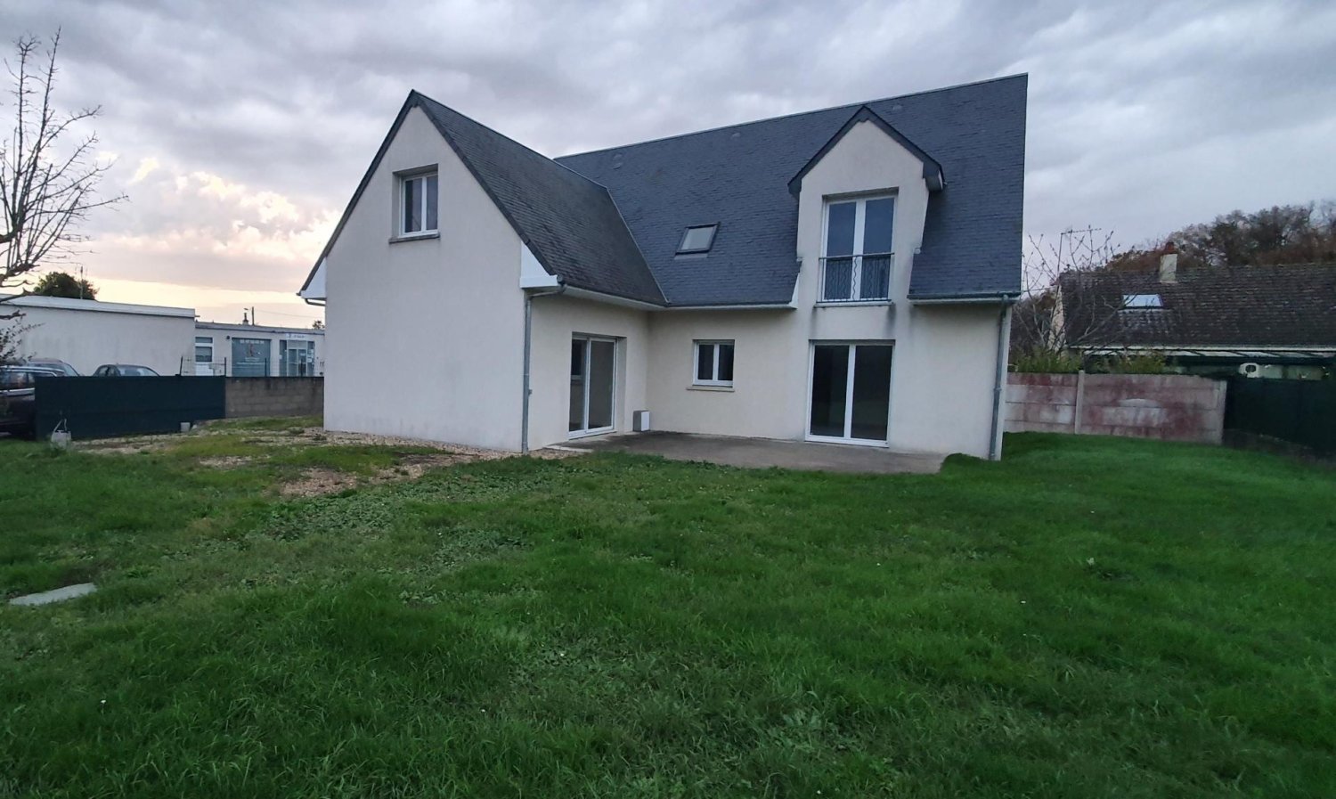 5 غرف نوم منزل في Notre-Dame-d'Oe, France رقم 55965