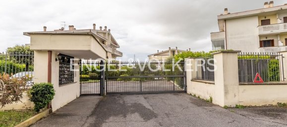 3-salle Appartement à Rome, Italy No. 127814 3