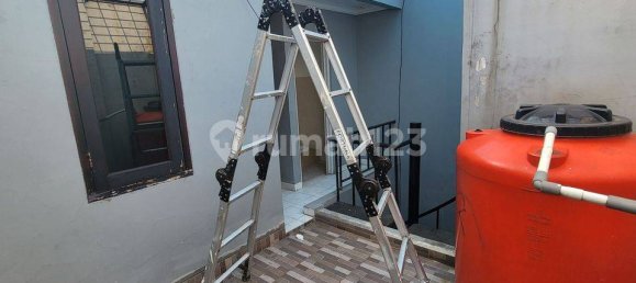 4 bedrooms House in Grogol Petamburan, Indonesia No. 1750 27