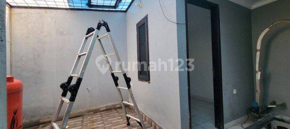 4 bedrooms House in Grogol Petamburan, Indonesia No. 1750 25